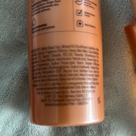 PINK Victoria's Secret Honey Ginger Lotion & Oil Set - Picture 4 of 13